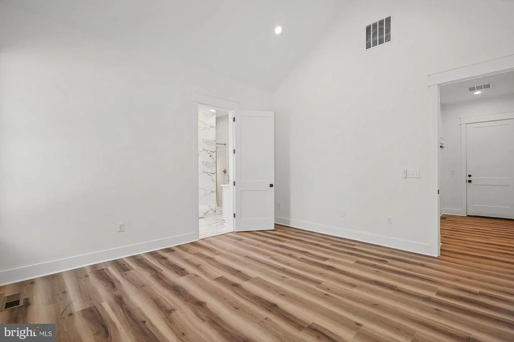 Photo of 14133 PEPPERBOX ROAD