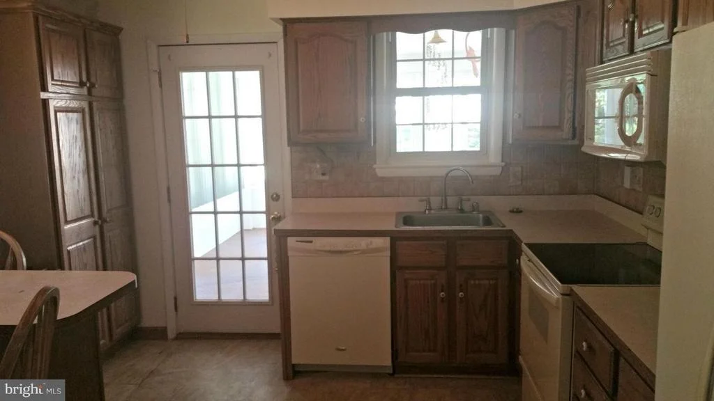 Photo of 3695 GARDINER ROAD