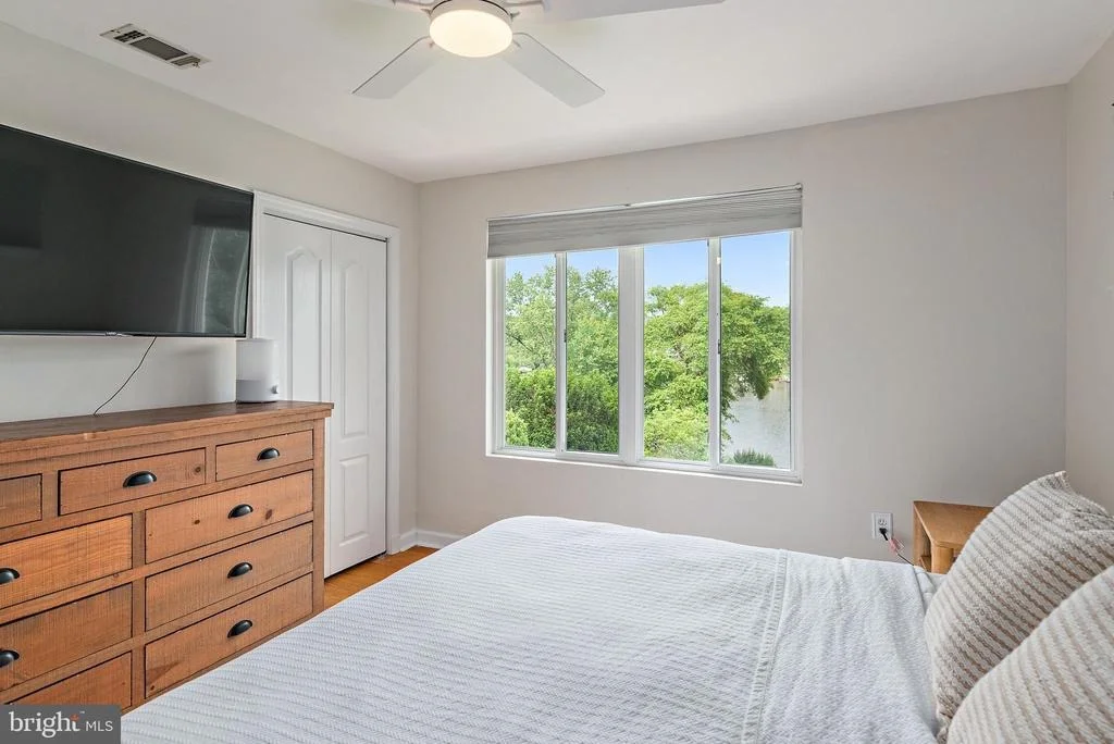 Photo of 1210 SEVERNVIEW DRIVE