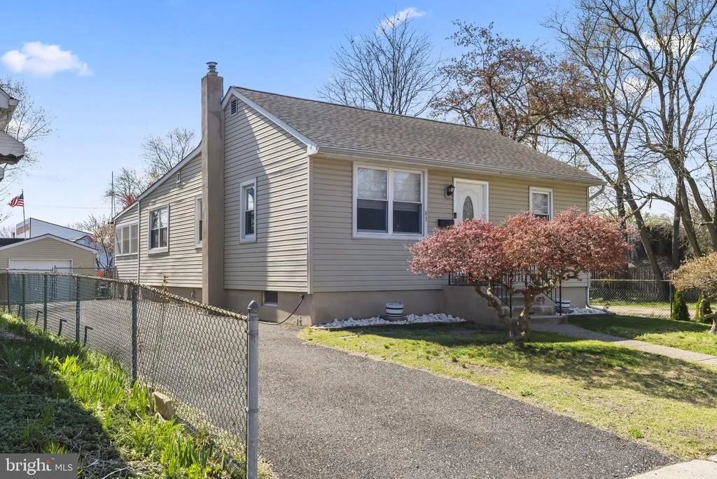 Photo of 61 ALDEN AVENUE