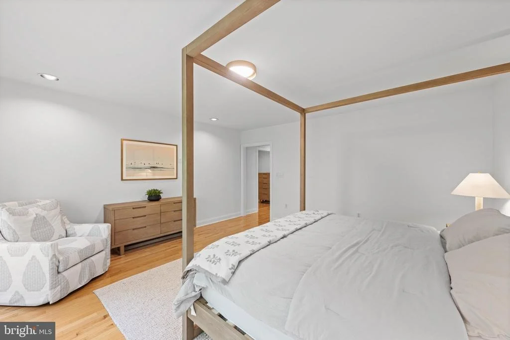 Photo of 123 GLADE CIRCLE W