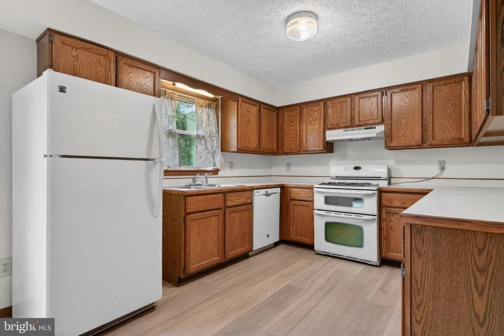 Photo of 10985 BLAKE LANE