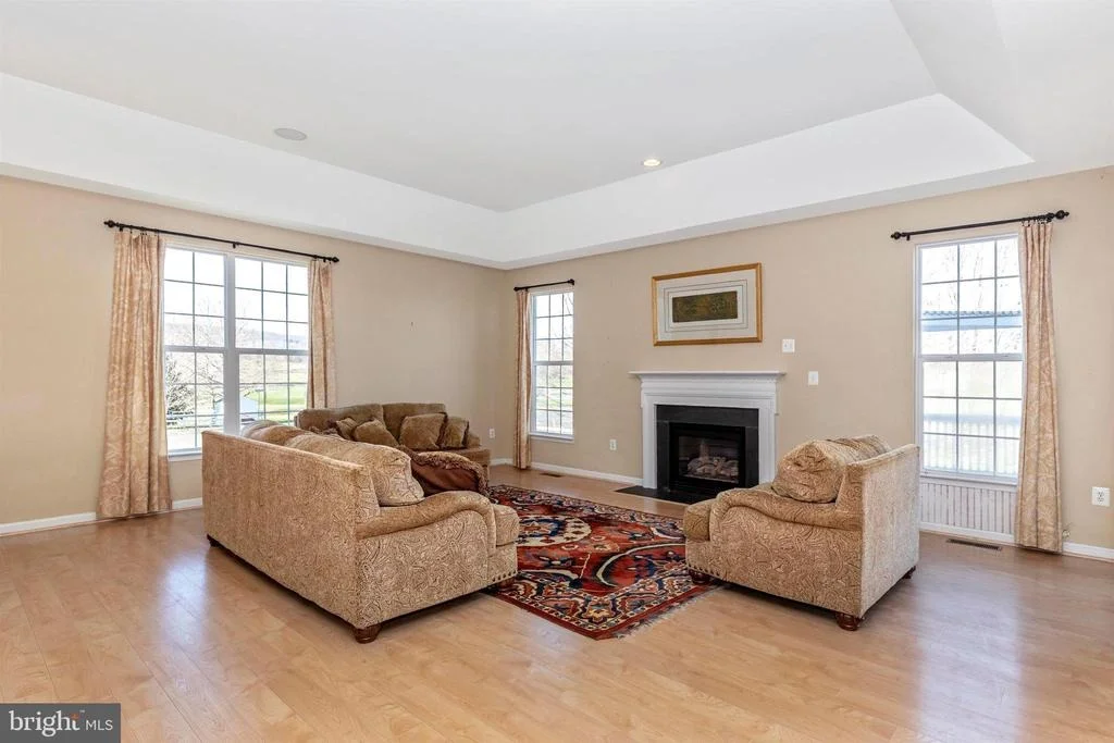 Photo of 17112 MAGIC MOUNTAIN DRIVE