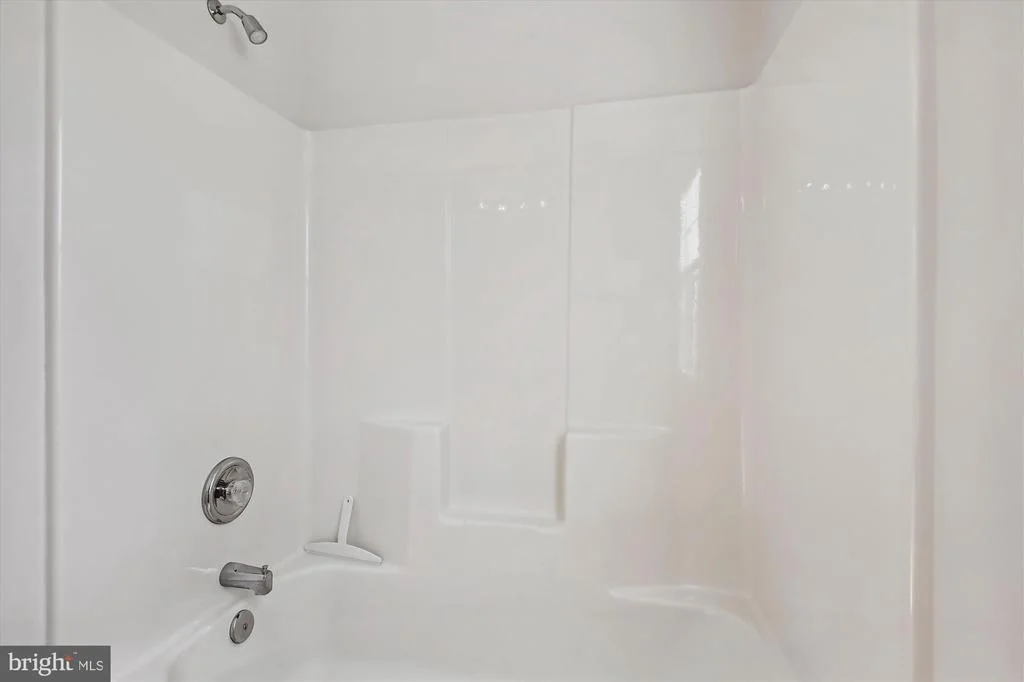 Photo of 441 BARNES AVENUE