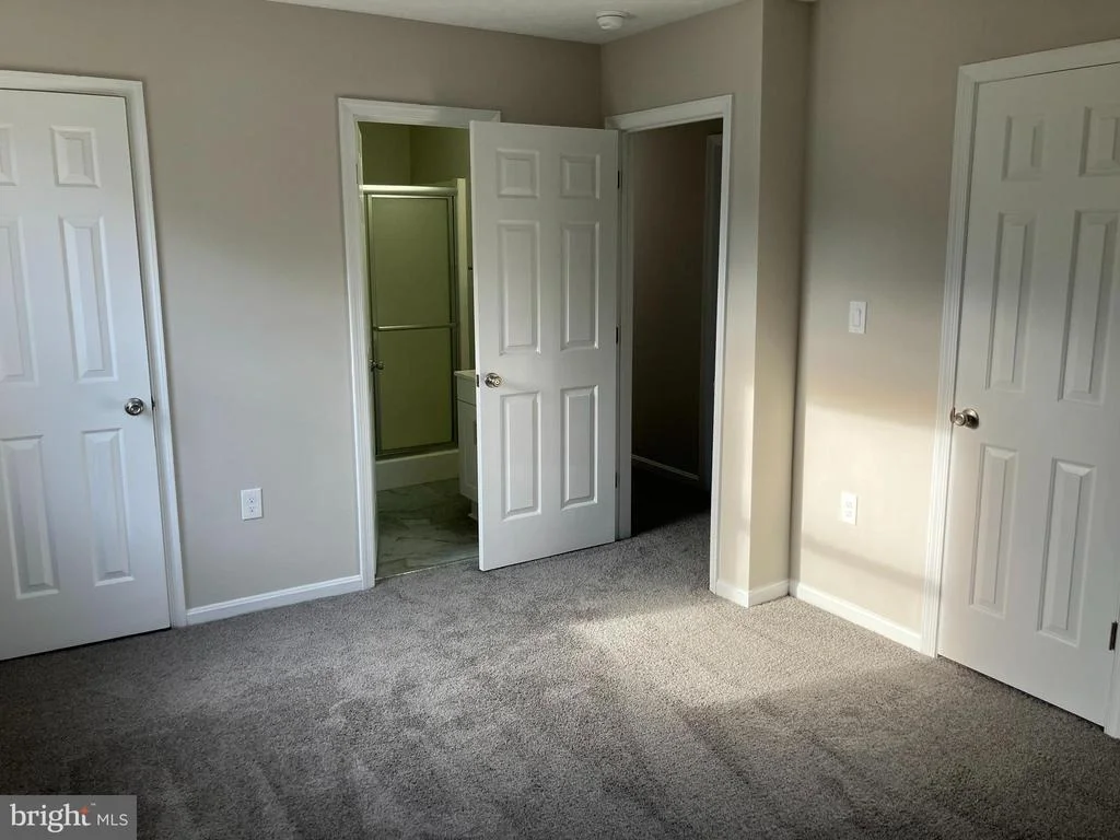 Photo of 114 BUCKINGHAM DRIVE