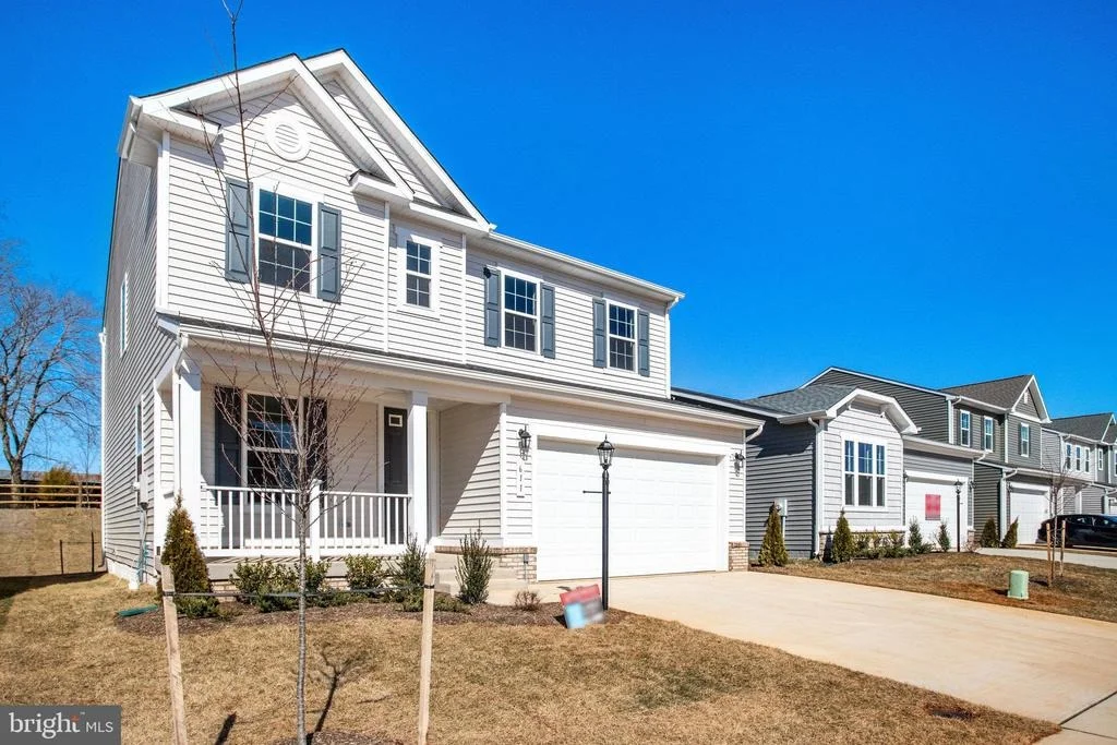 Photo of 611 CLOVER LANE