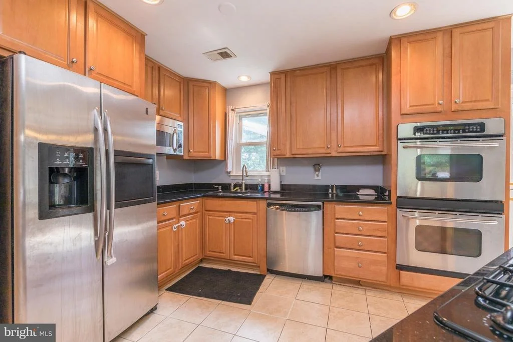 Photo of 230 NORTHVIEW DRIVE
