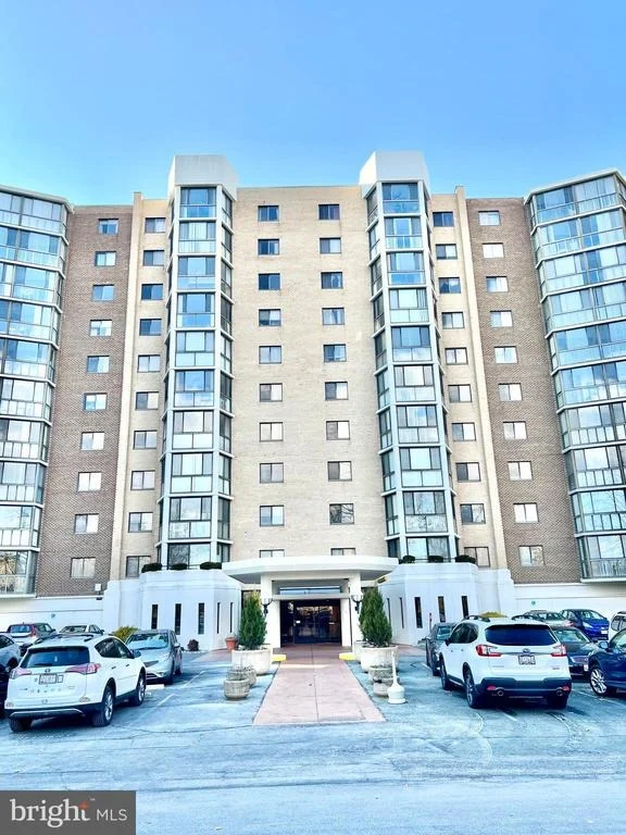Photo of Unit 3603 at 15115 INTERLACHEN DRIVE