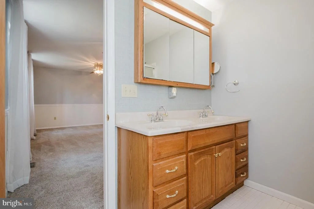 Photo of 406 LABURNUM ROAD