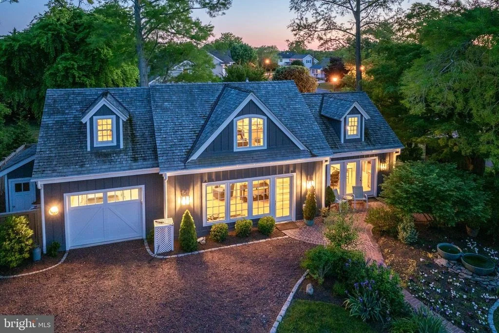 Photo of 410 PILOTTOWN ROAD