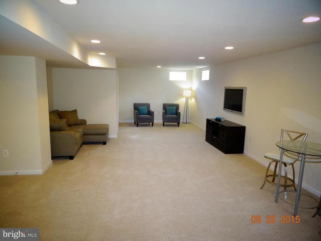 Photo of 7858 SUNHAVEN WAY