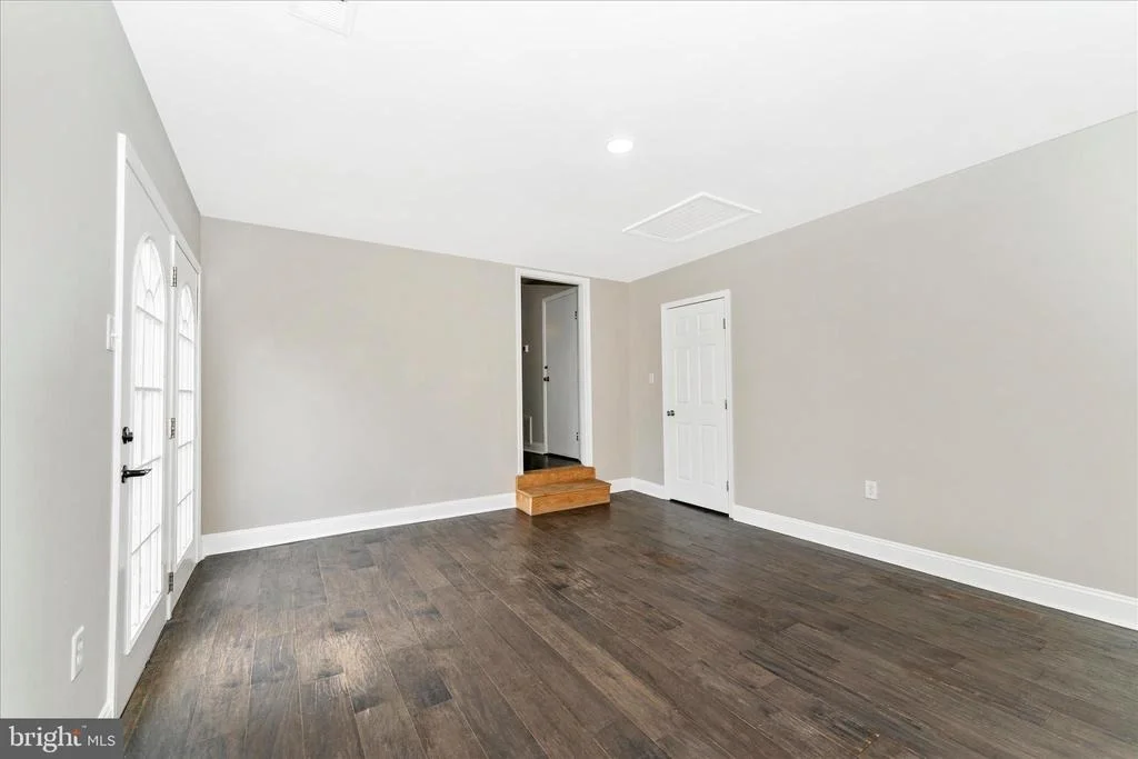 Photo of 301 LANAFIELD DRIVE