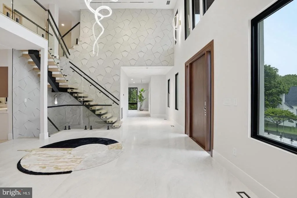 Photo of 1124 SAVILE LANE