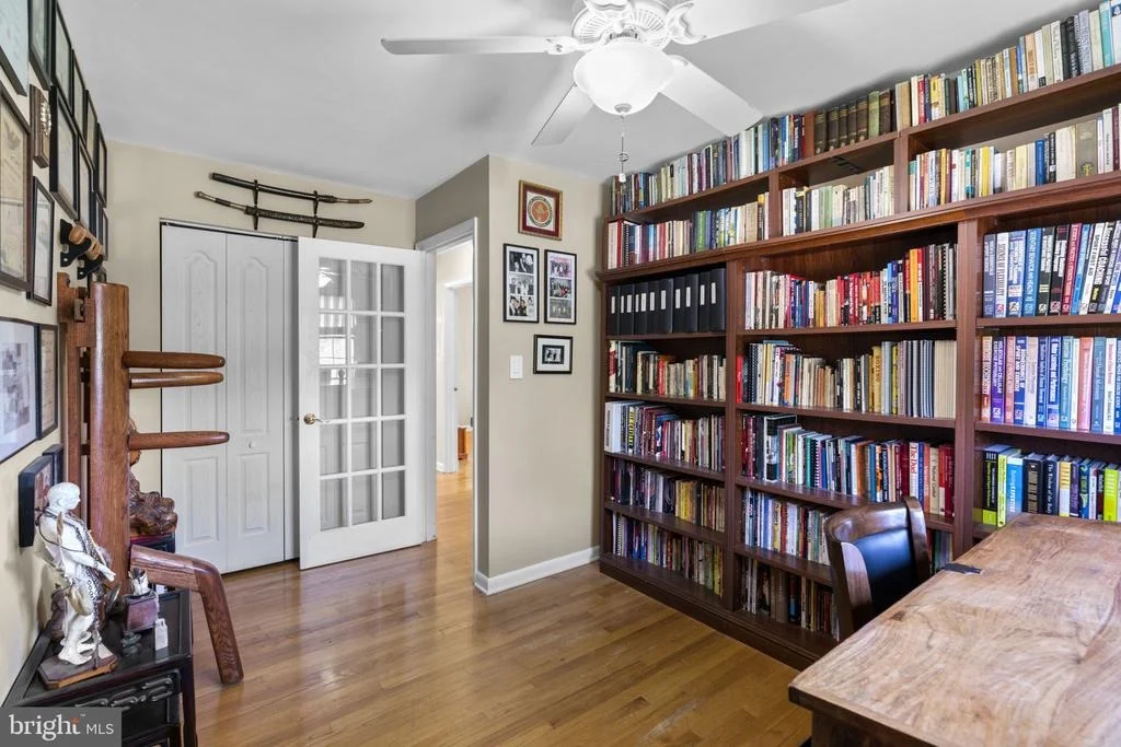 Photo of 5008 LAKE CIRCLE W