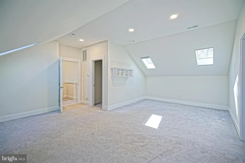 Photo of 35 AINTREE DRIVE