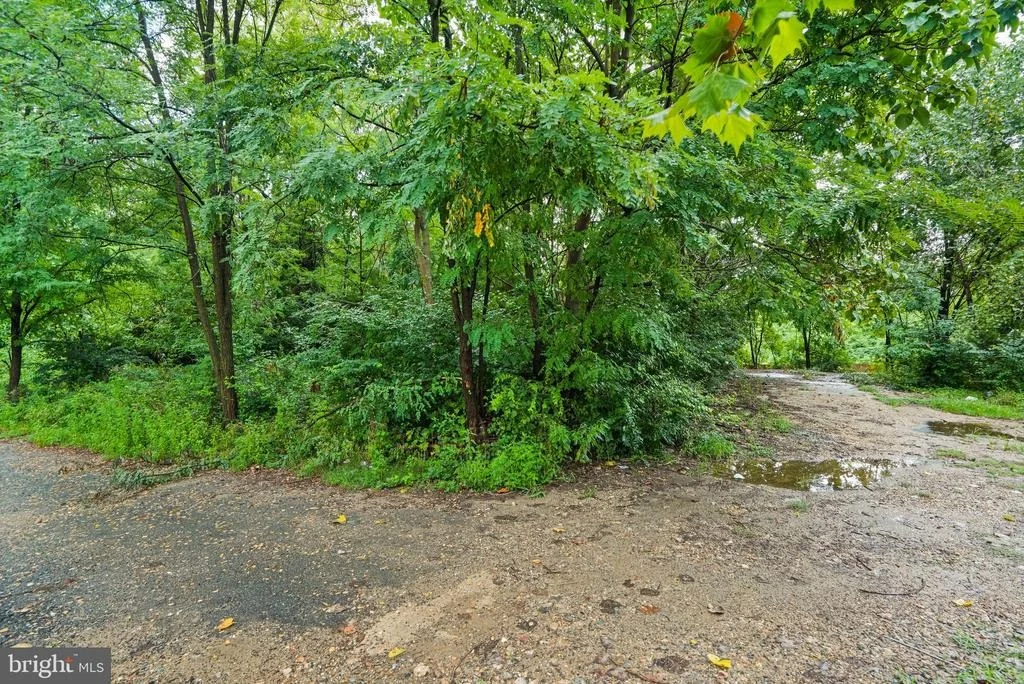 Photo of 1208 SUE LANE