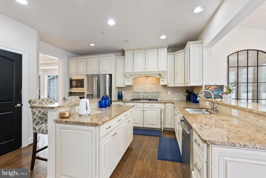 Photo of 14517 HIGHBURY LANE