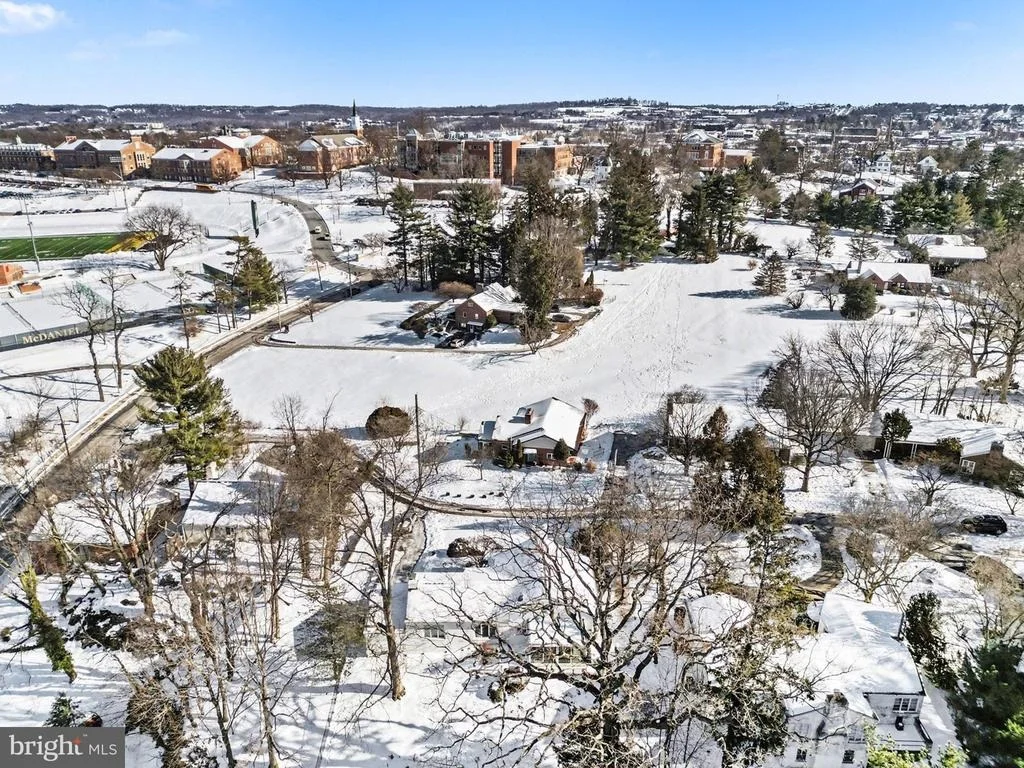 Photo of 3 MARBETH HILL