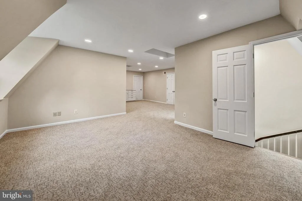 Photo of 7018 GREEN OAK DRIVE