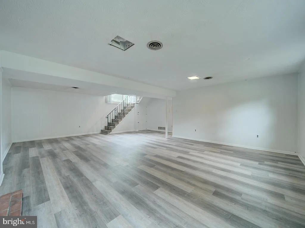 Photo of 4837 RANDOLPH DRIVE