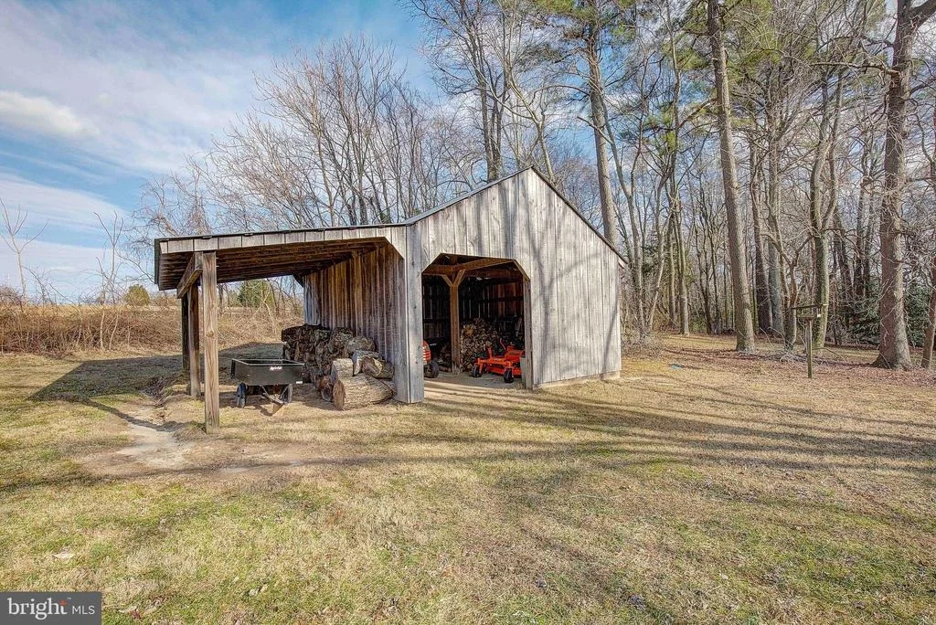 Photo of 9150 MACKALL ROAD