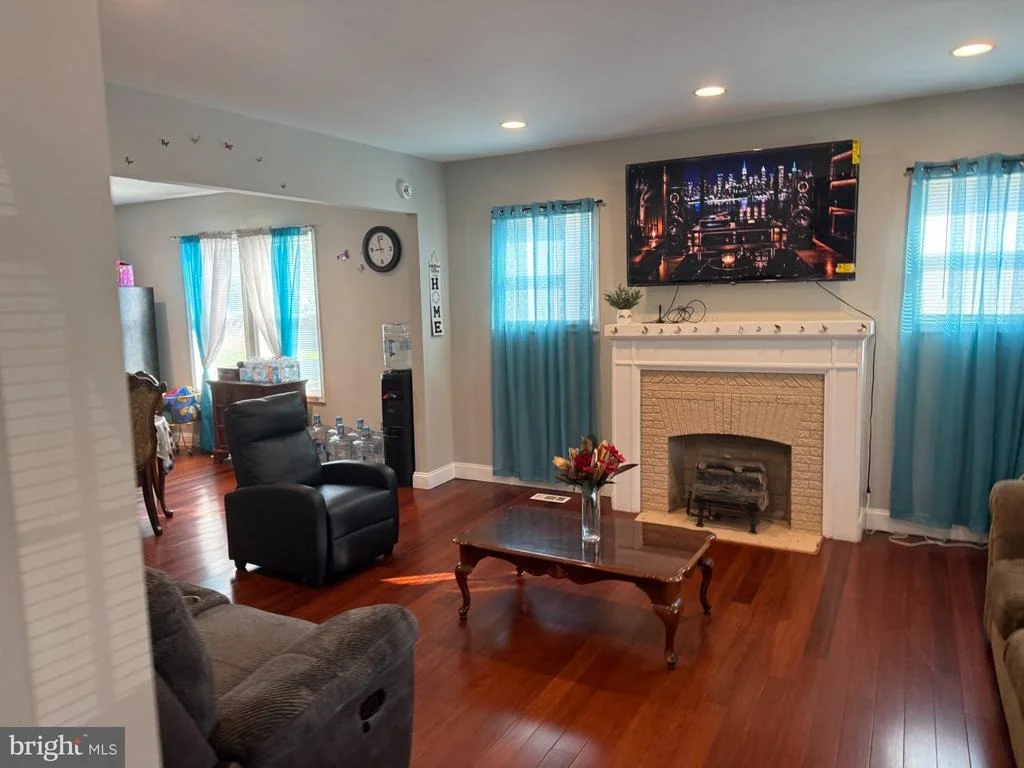 Photo of 3916 PINKNEY ROAD