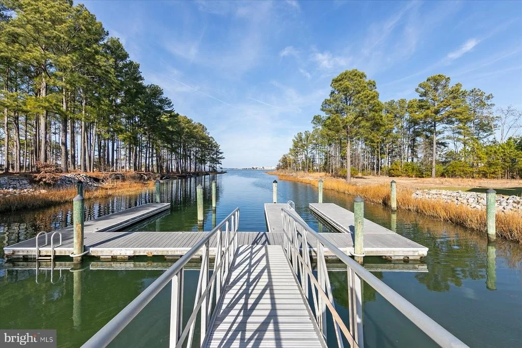 Photo of 37486 SEASIDE DRIVE