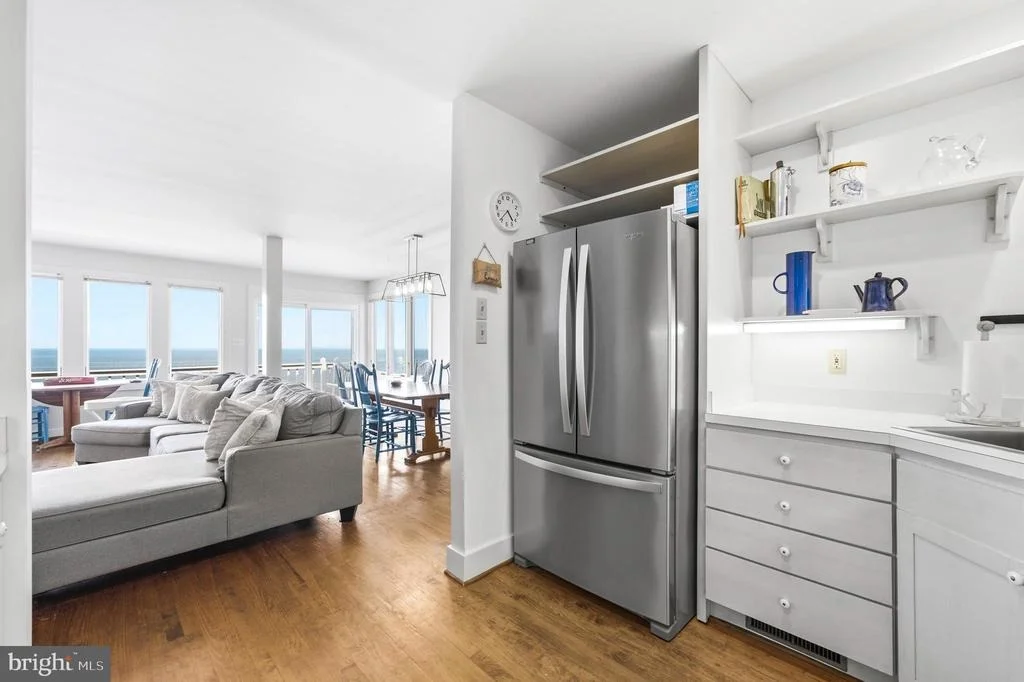 Photo of 5424 BEACH DRIVE