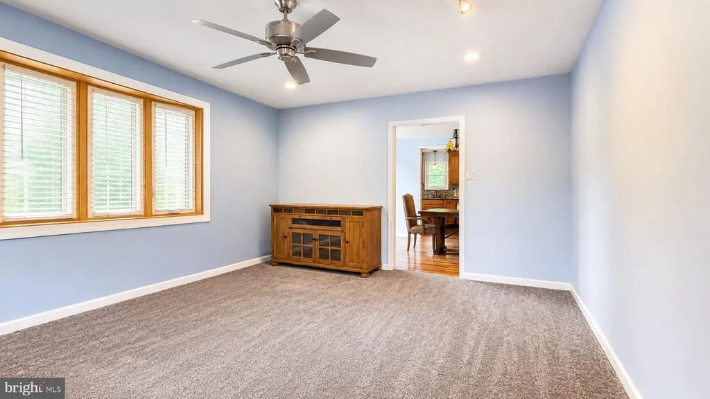 Photo of 107 W BEACH ROAD
