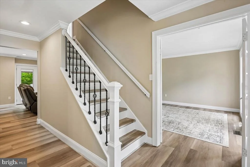 Photo of 2425 HIDDEN VALLEY LANE