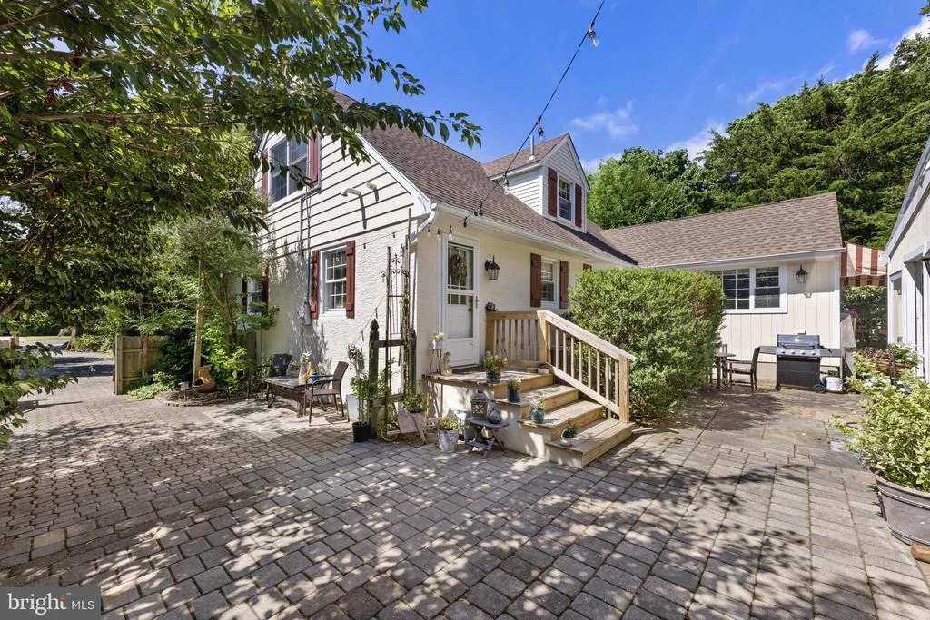 Photo of 410 ABSECON TERRACE