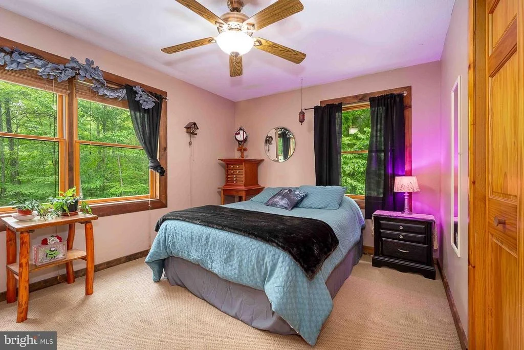 Photo of 995 BETTS LANE