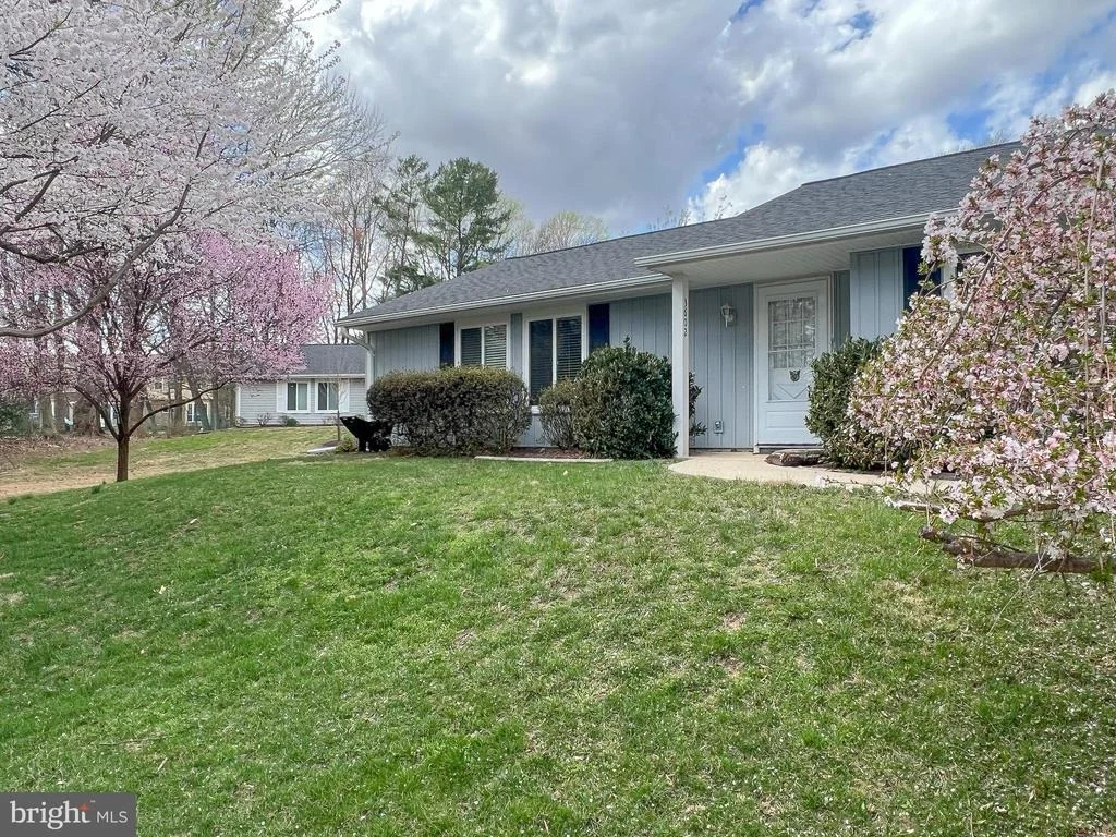 Photo of Unit 129B at 3602 EDELMAR TERRACE
