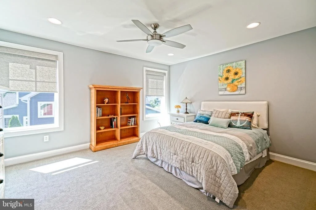 Photo of 33562 UNION CIRCLE