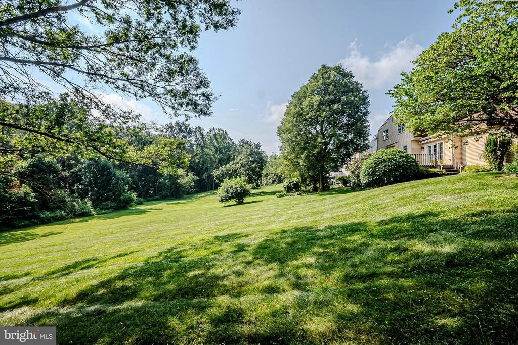 Photo of 49 TENBY CHASE DRIVE