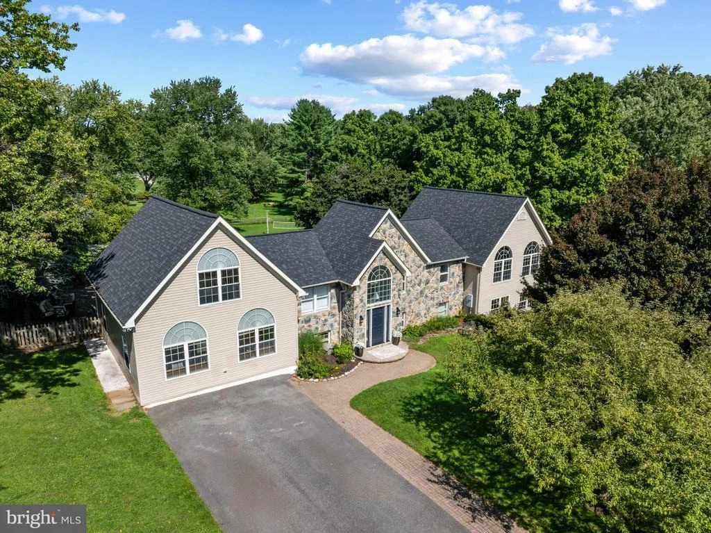 Photo of 2696 WALSTON ROAD