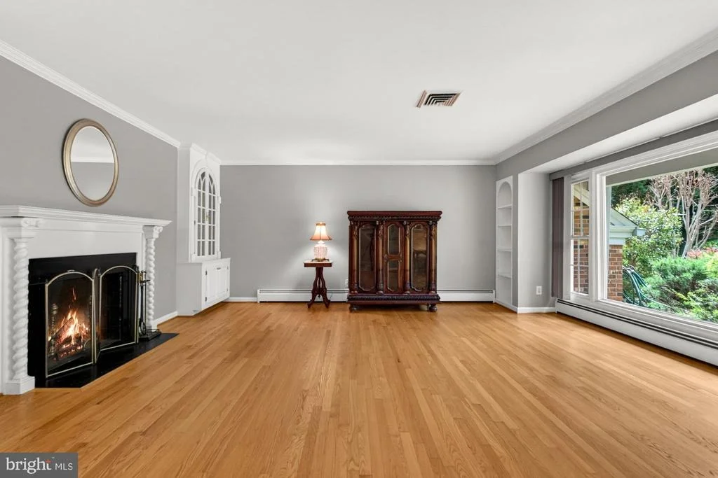 Photo of 11416 VALE ROAD