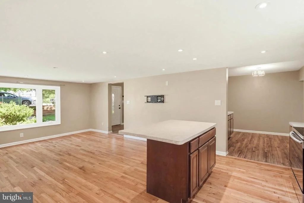 Photo of 6713 BOXWOOD DRIVE