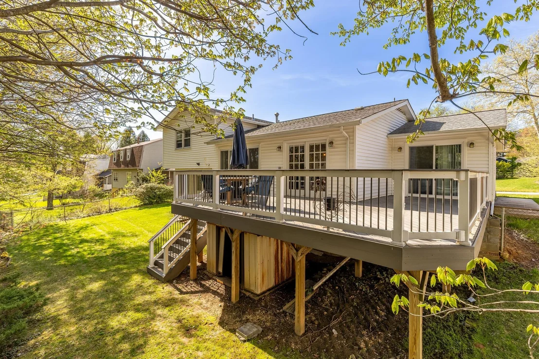 Photo of 1005 RUPPERT ROAD