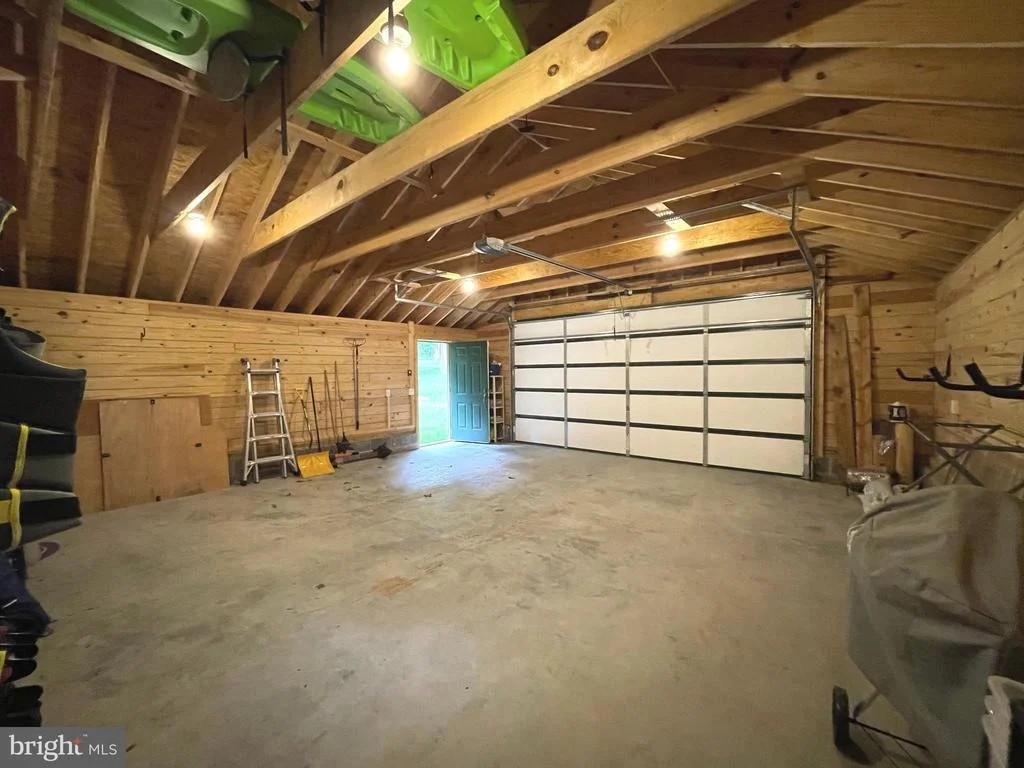 Photo of 185 HIDDEN VALLEY LANE