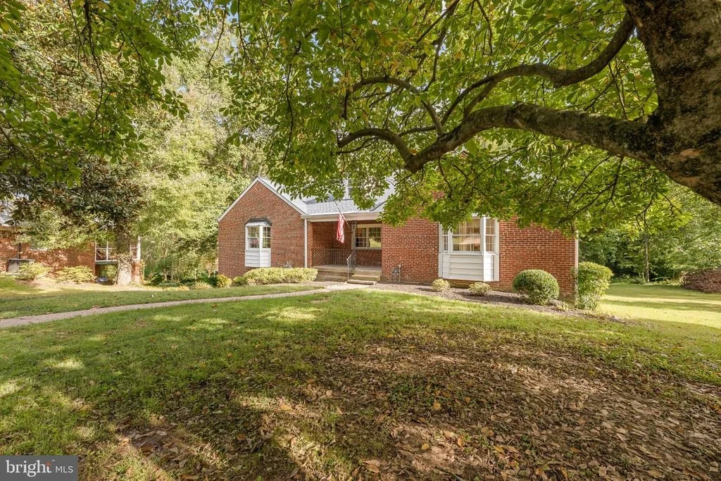 Photo of 1750 OVERLOOK DRIVE