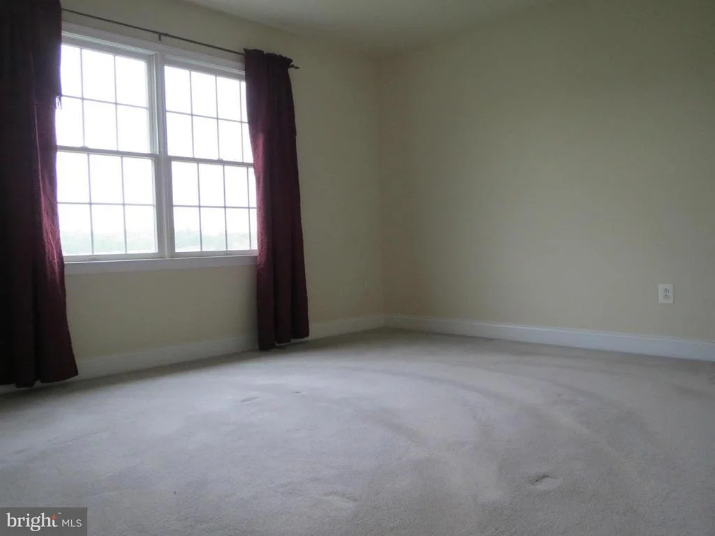 Photo of 21920 MANOR CREST LANE