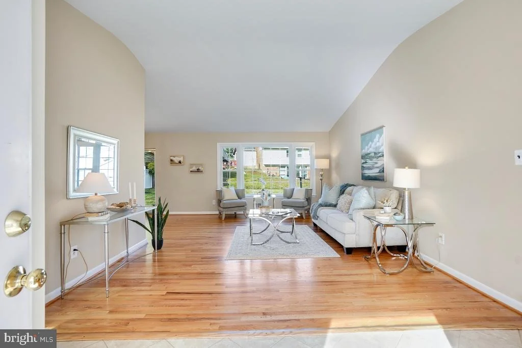 Photo of 13204 HATHAWAY DRIVE