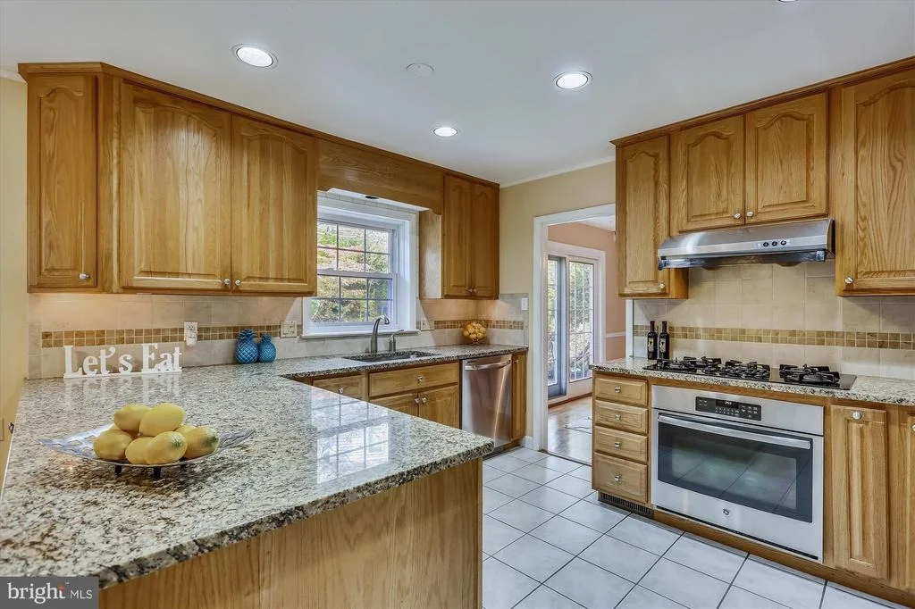Photo of 16620 BETHAYRES ROAD