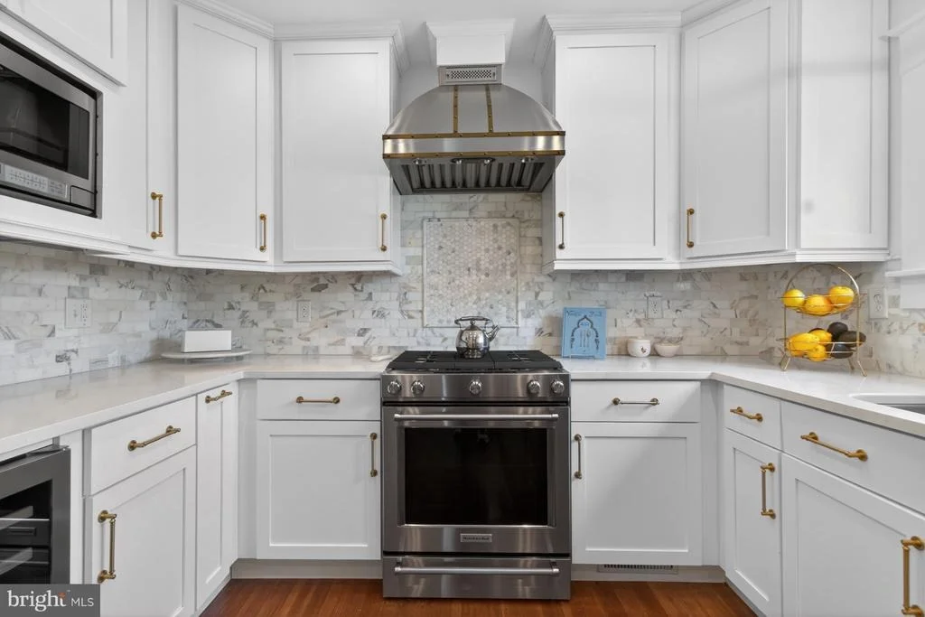 Photo of 829 SAVANNAH ROAD