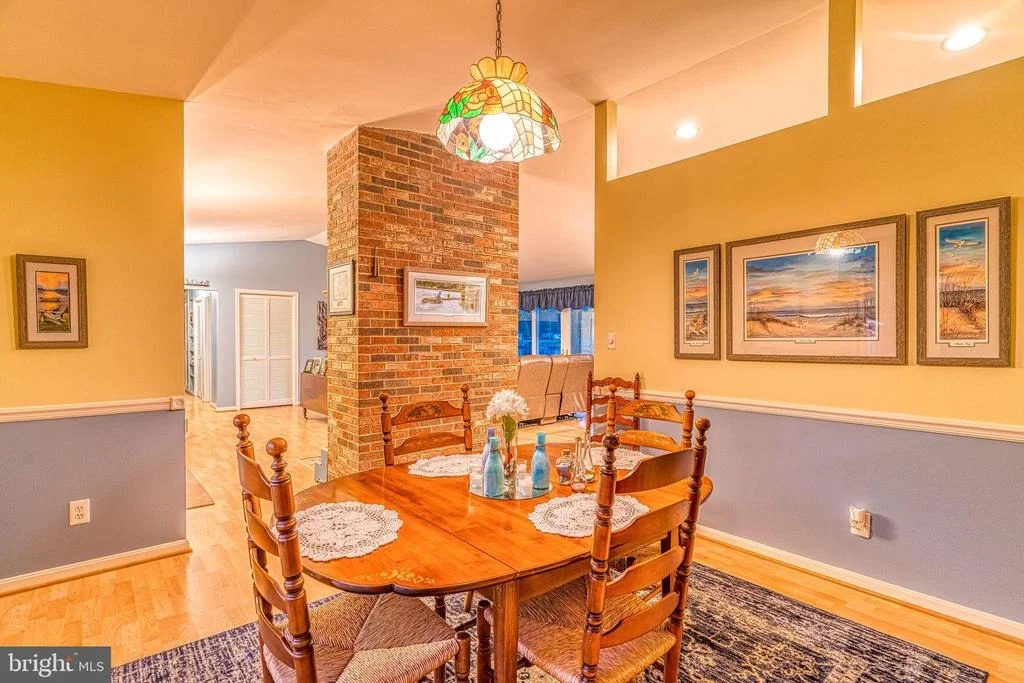 Photo of 16185 BRADBURN LANE