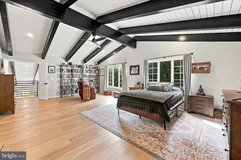 Photo of 615 FOX RUN ROAD