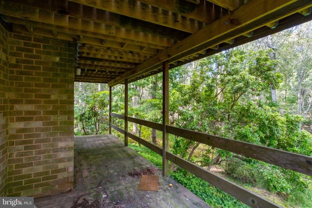 Photo of 2010 FALLSGROVE WAY