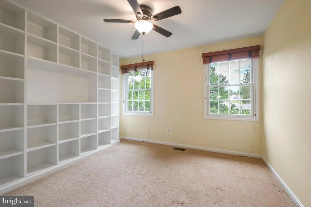 Photo of 118 SUMMIT HALL ROAD