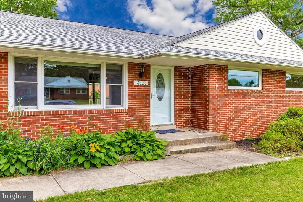 Photo of 16520 WALNUT HILL ROAD